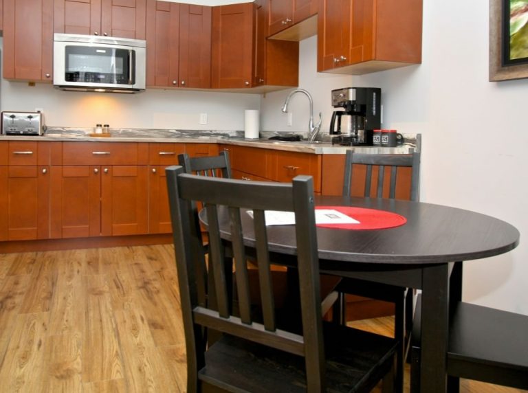 Picton Cribs on the Hill